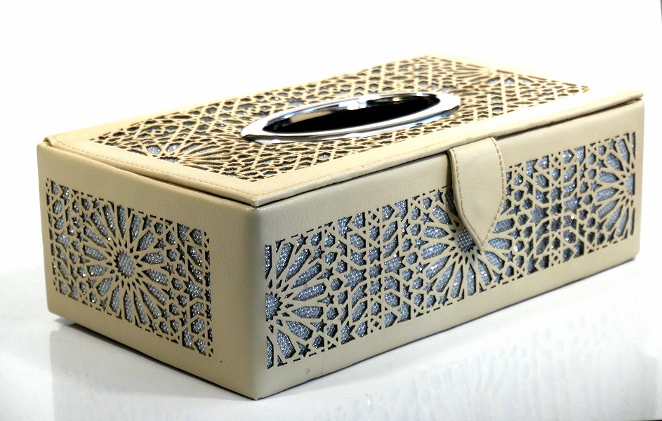 Boite de Rangement artisanale de forme octogonale en cuir avec des jolies  motifs argentés - Couleur mauve - Objet de décoration ou oeuvre artisanale  sur