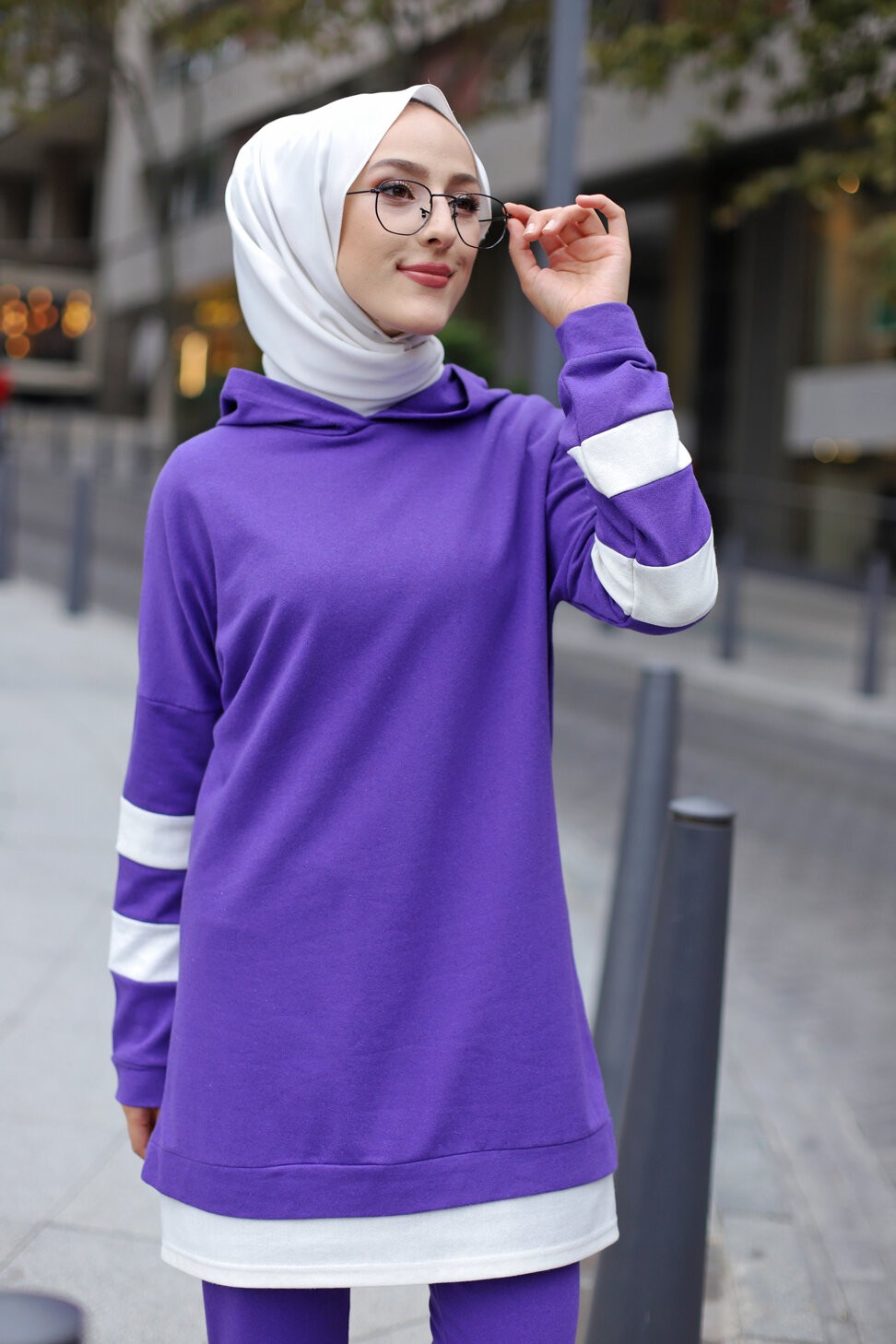 Ensemble Survêtement bi-couleur à capuche pour femme voilée (Hijab