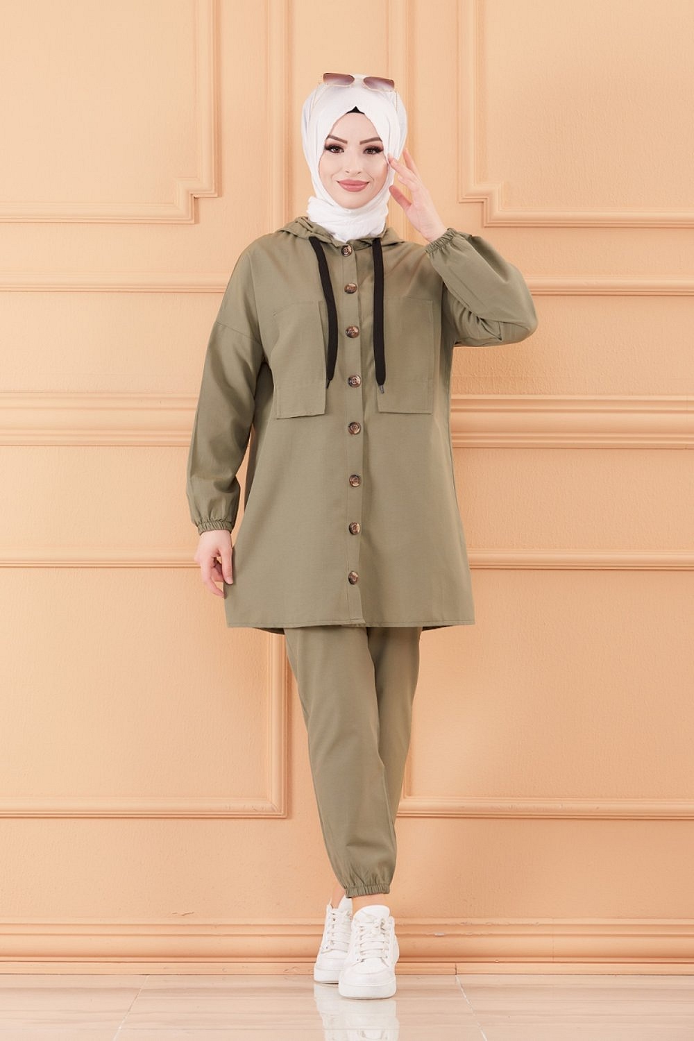 Ensemble casual femme veste et pantalon (Vêtement Hijeb) - Couleur kaki  Sélectionner la taille S
