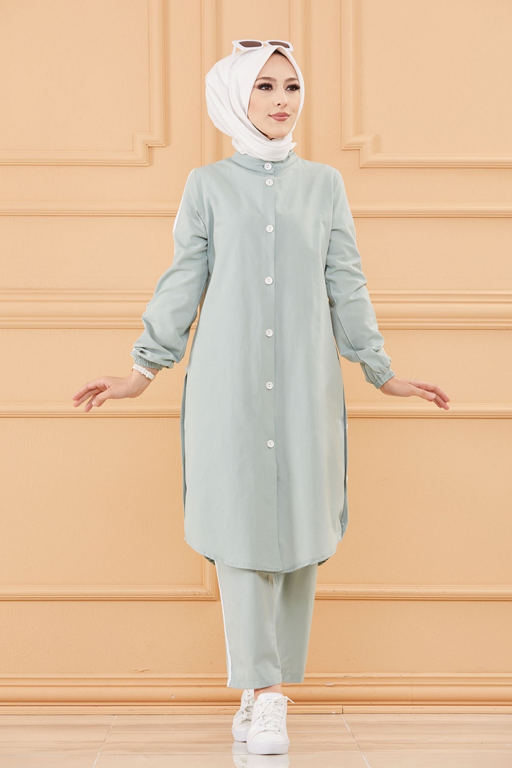 Ensemble décontracté : Tunique boutonnée (chemise longue) et son pantalon  (Vêtement Hijab moderne mastour pour femme) - Couleur menthe